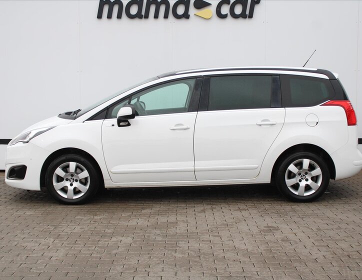 Peugeot 5008 4