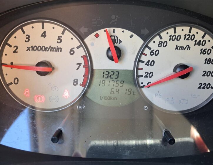 Nissan Micra Hatchback 1,2 l 48 kw