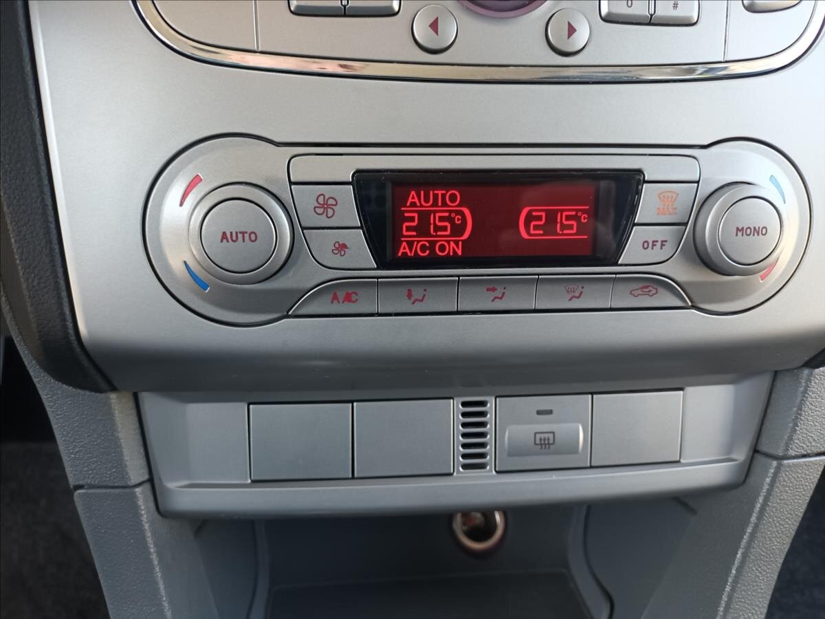 Ford Focus Hatchback 1,4 l 59 kw