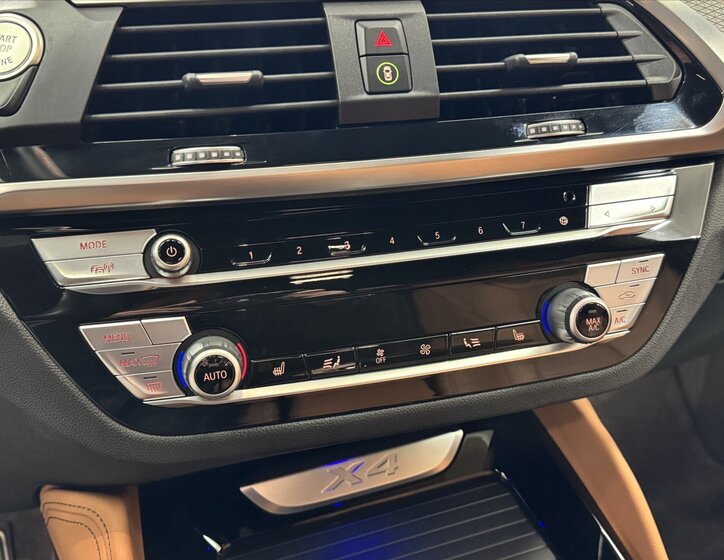 BMW X4 SUV 3,0 l 195 kw