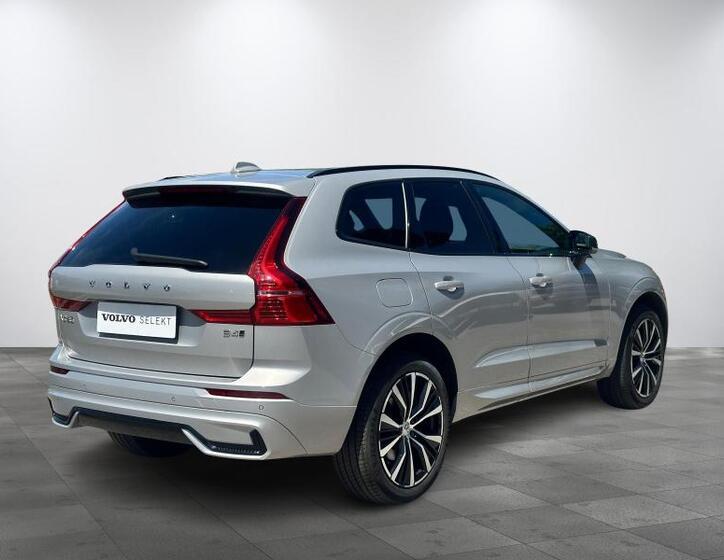 Volvo XC60 4