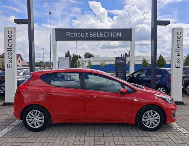 KIA Ceed Hatchback 1,6 l 100 kw