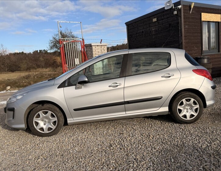 Peugeot 308 8