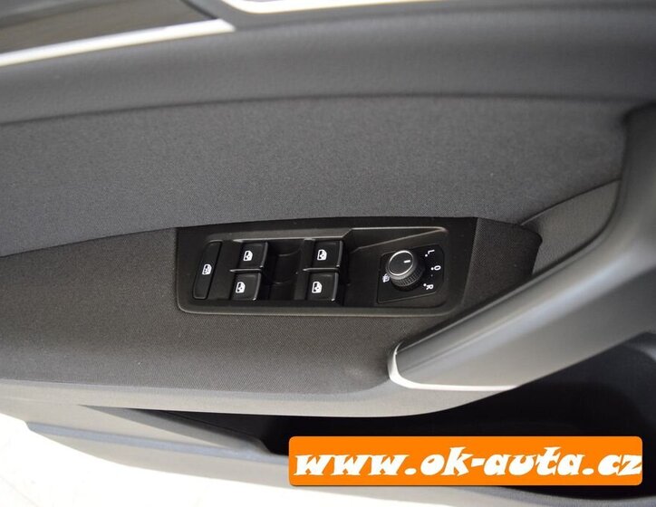 Volkswagen Touran MPV 0,0 110 kw