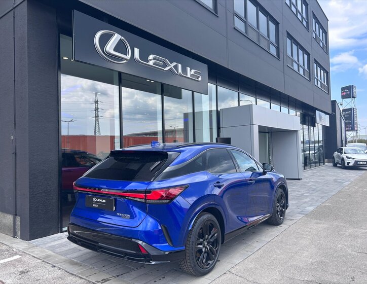 Lexus RX 500h SUV / Terénní 2,4 l 272 kw