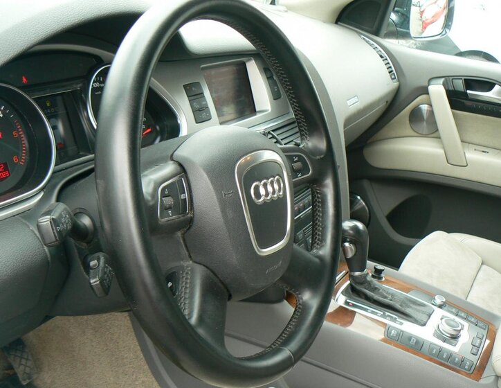 Audi Q7 SUV 3,0 l 176 kw