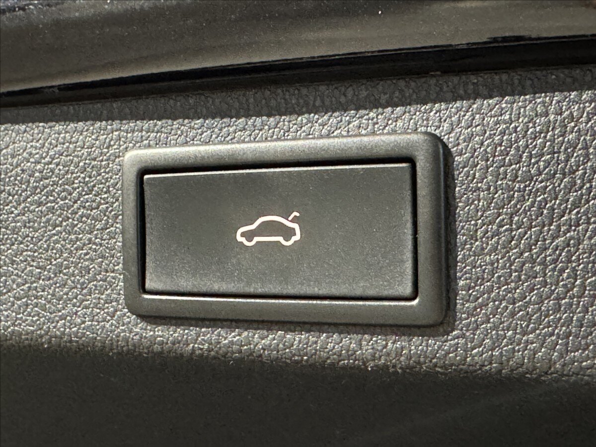 Škoda Superb Kombi 2,0 l 140 kw