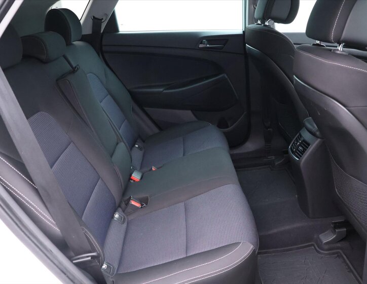 Hyundai Tucson SUV 1,7 l 85 kw