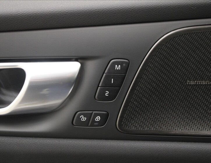 Volvo S60 Sedan 2,0 l 335 kw