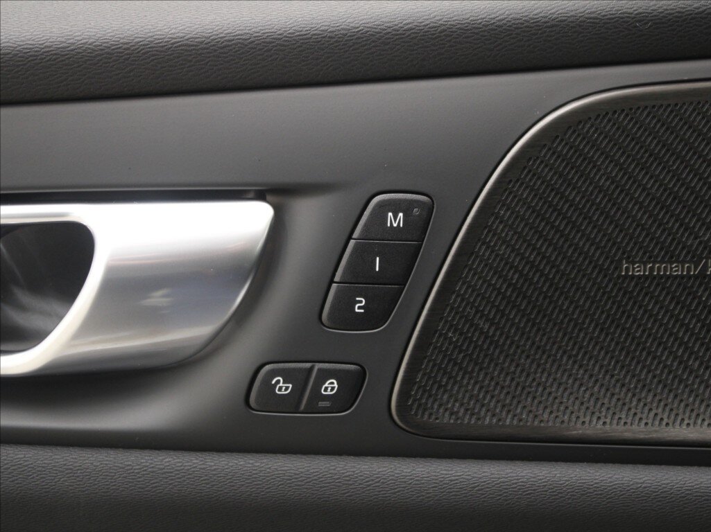 Volvo S60 Sedan 2,0 l 335 kw