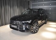 Volvo XC90 SUV / Terénní 2,0 l 228 kw