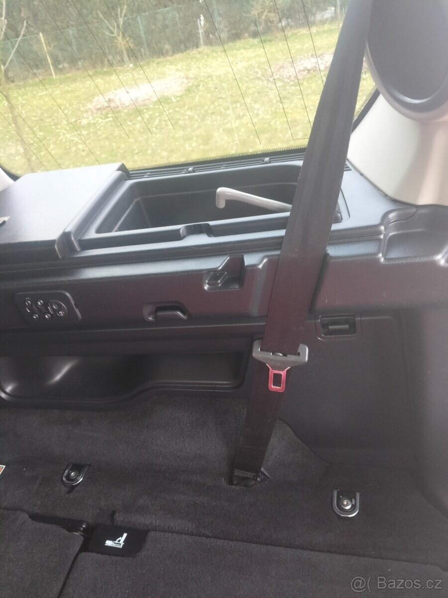 Land Rover Discovery SUV / Terénní 0,0 140 kw