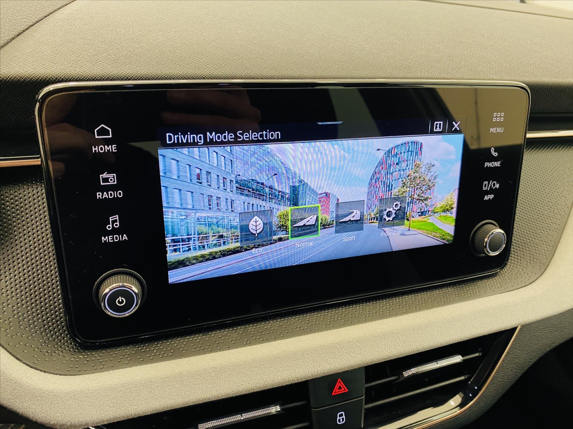 Škoda Kamiq Hatchback 999,0 85 kw