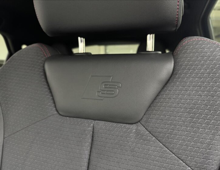 Audi Q3 SUV / Terénní 2,0 l 147 kw