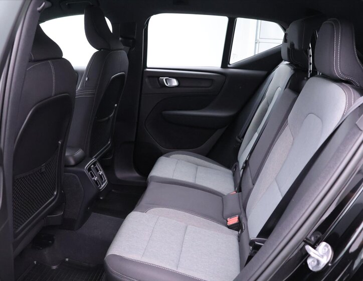 Volvo XC40 SUV 2,0 l 145 kw