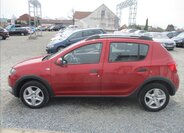 Dacia Sandero Hatchback 898,0 66 kw