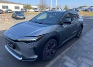 Toyota bZ4X 8