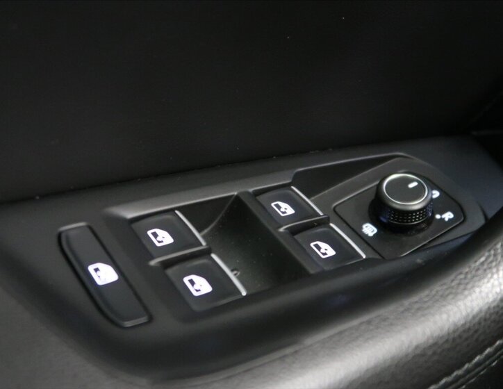 Volkswagen Passat Kombi 2,0 l 140 kw