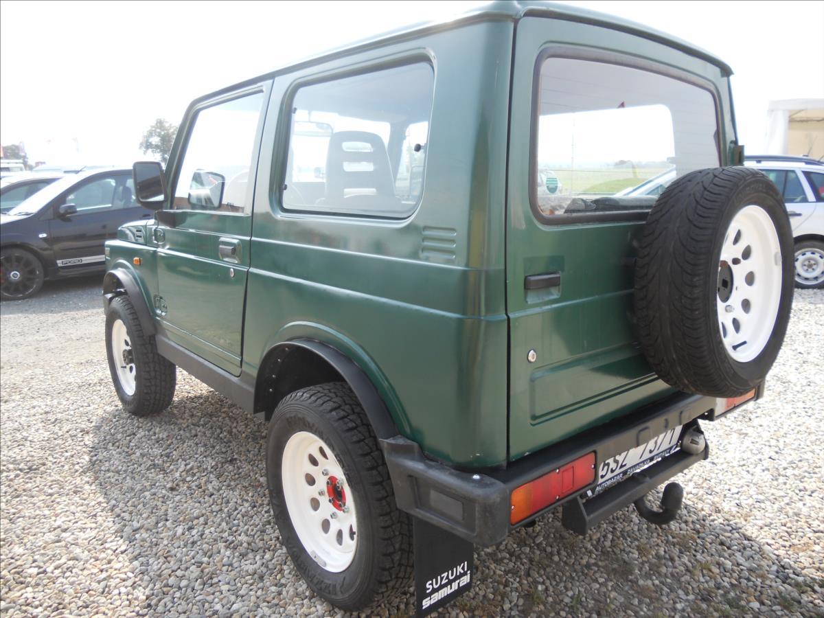 Suzuki Samurai