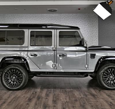 Land Rover Defender 3