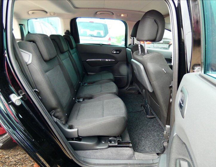 Peugeot 5008 MPV 1,6 l 115 kw