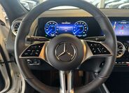 Mercedes-Benz EQB 13