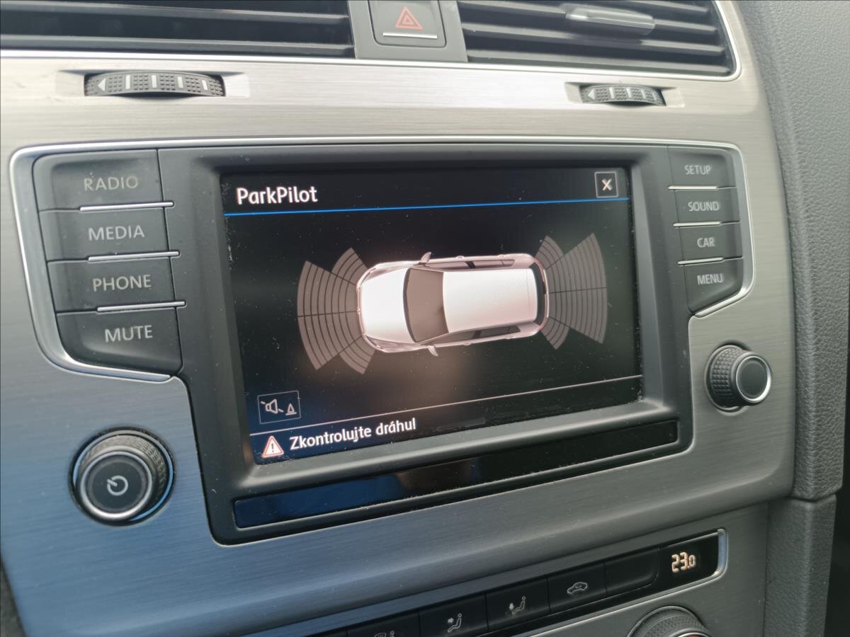 Volkswagen Golf Hatchback 1,2 l 81 kw