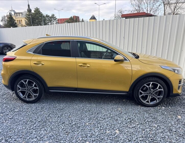 KIA XCeed 14
