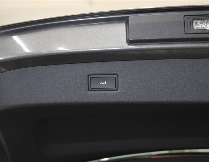 Ford Explorer SUV 10,0 250 kw