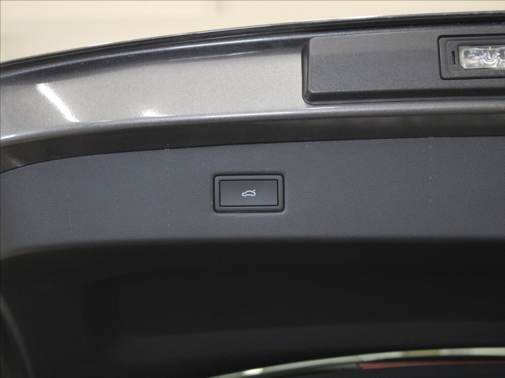 Ford Explorer SUV 10,0 250 kw