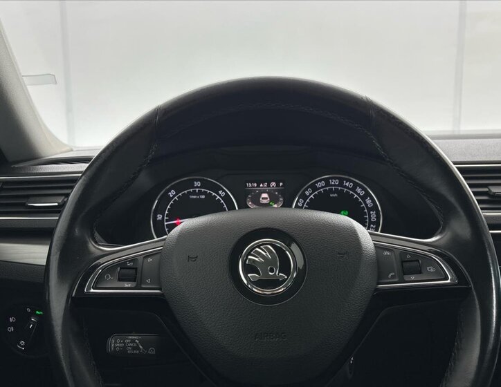 Škoda Superb Kombi 2,0 l 110 kw