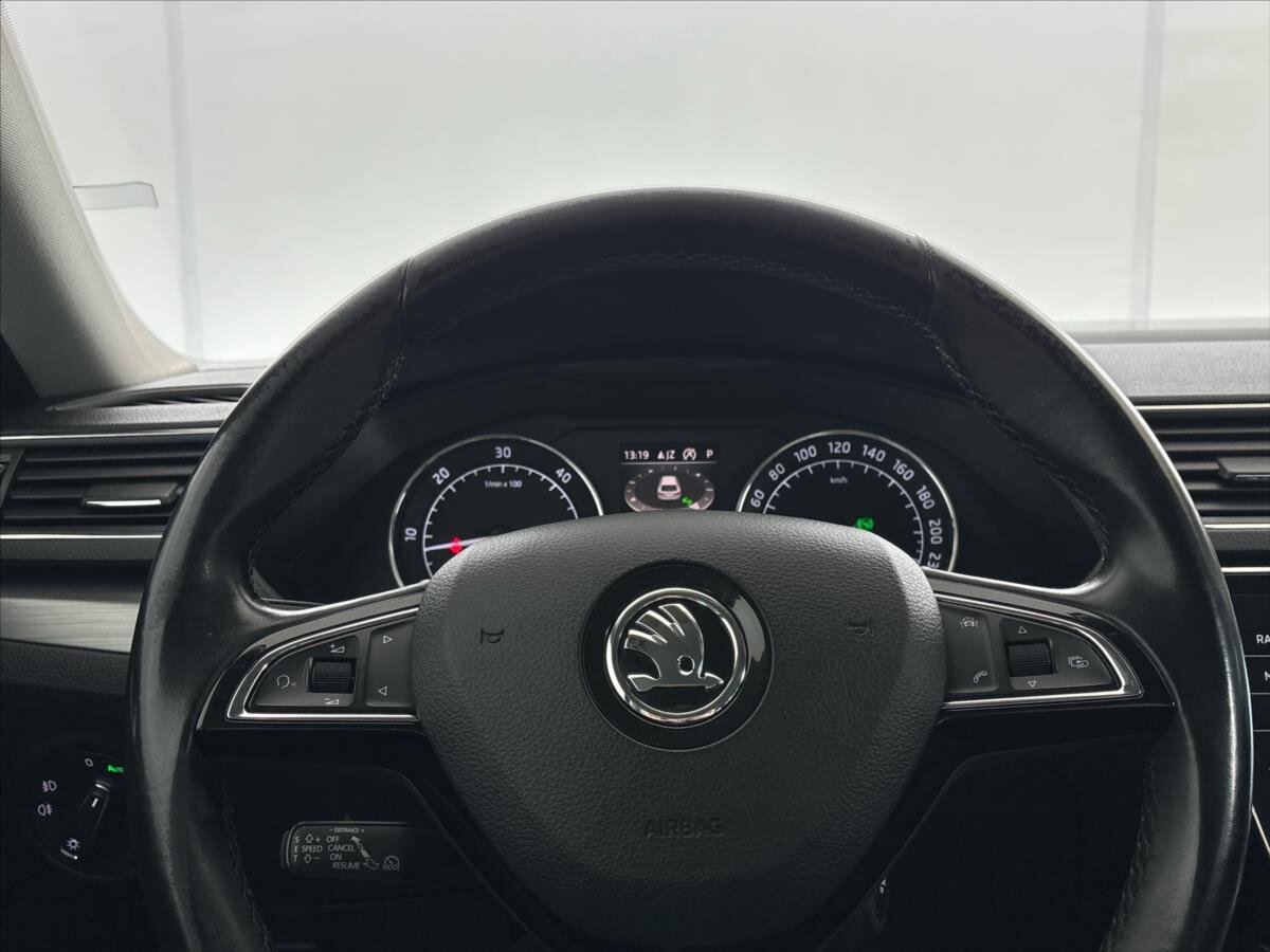 Škoda Superb Kombi 2,0 l 110 kw