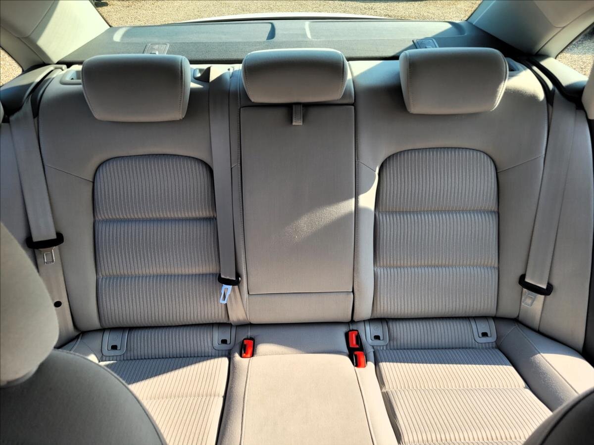 Audi A4 Sedan / Limuzína 2,0 l 110 kw