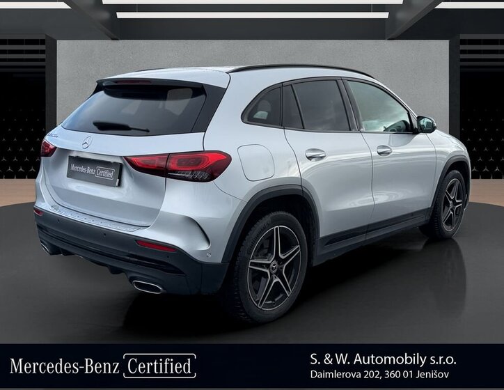 Mercedes-Benz GLA SUV / Terénní 1,3 l 160 kw