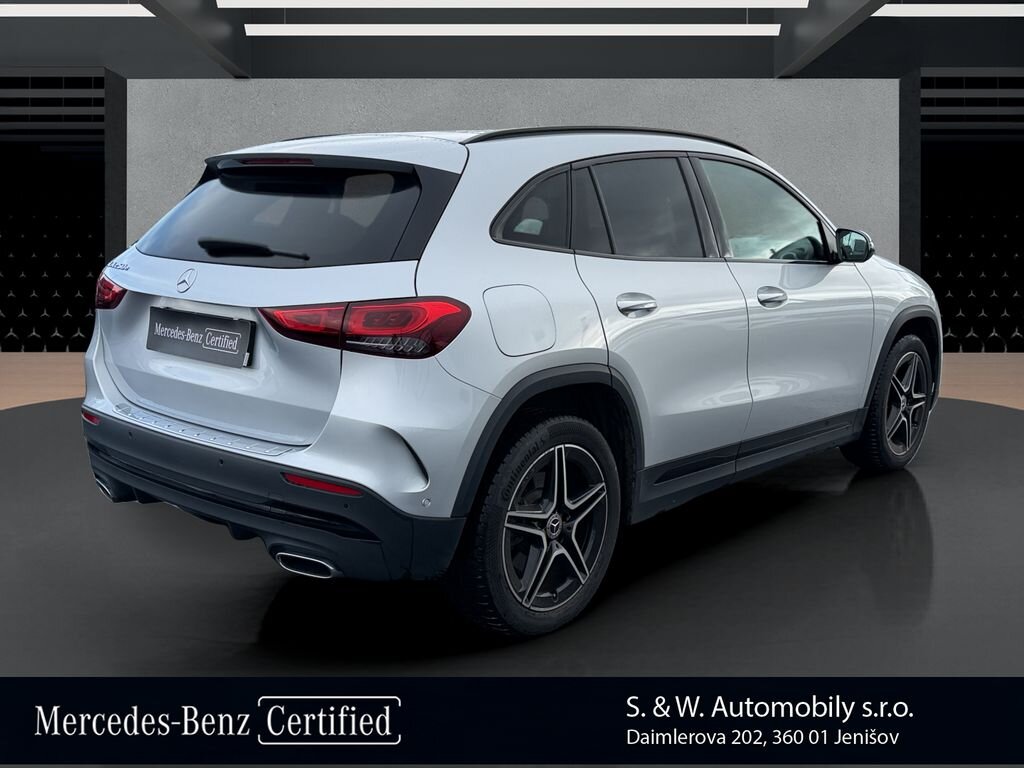 Mercedes-Benz GLA SUV / Terénní 1,3 l 160 kw