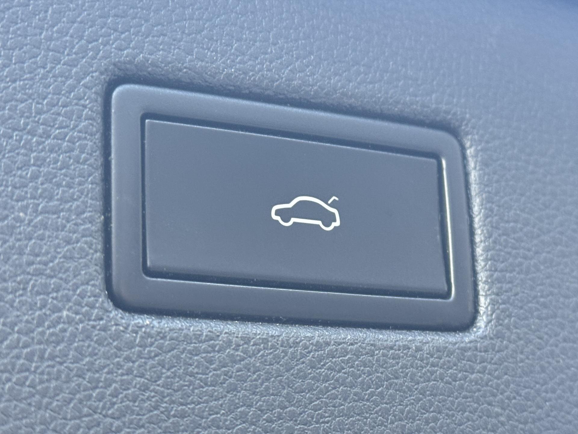 Volkswagen Tiguan SUV / Terénní 2,0 l 110 kw