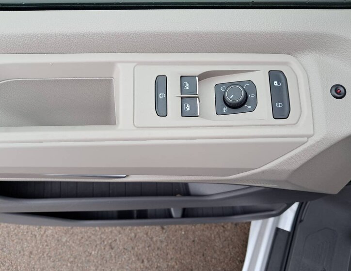 Volkswagen Multivan Ostatní 2,0 l 110 kw