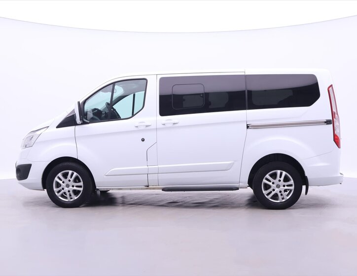 Ford Tourneo Custom 4