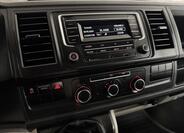 Volkswagen Transporter 22