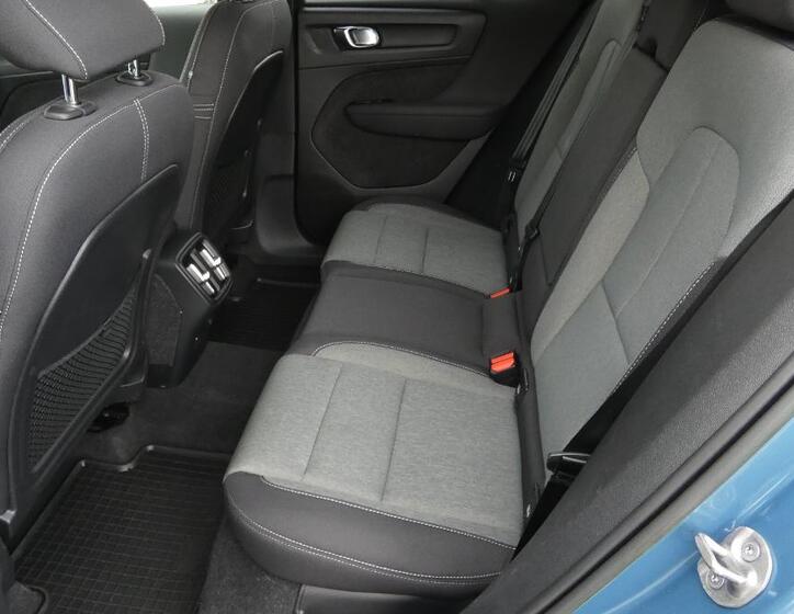 Volvo XC40 19