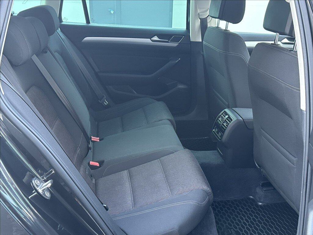 Volkswagen Passat Kombi 1,4 l 110 kw