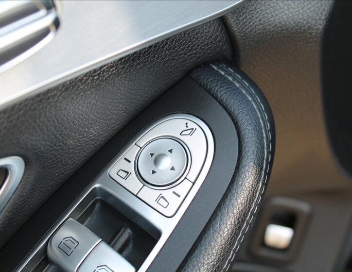 Mercedes-Benz Třídy C Kombi 2,1 l 150 kw