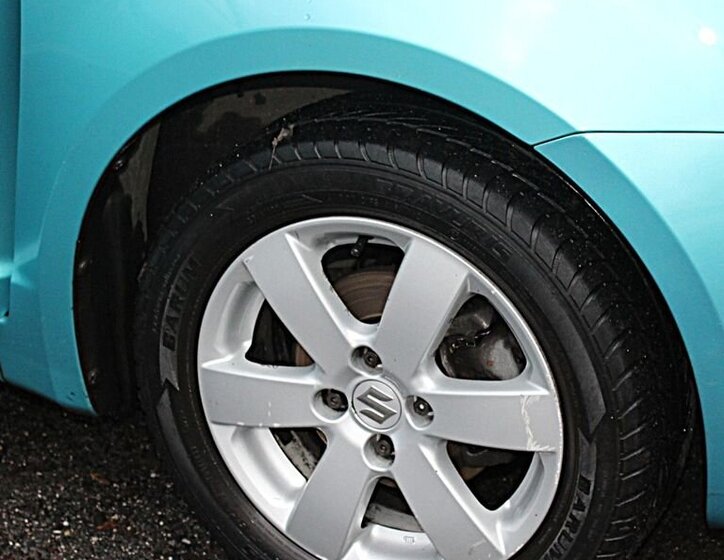 Suzuki Swift Hatchback 1,3 l 67 kw