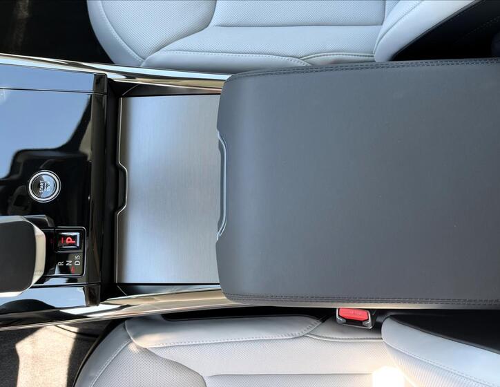 Land Rover Range Rover Sport 31