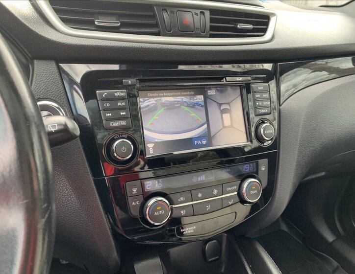 Nissan Qashqai SUV / Terénní 1,6 l 96 kw