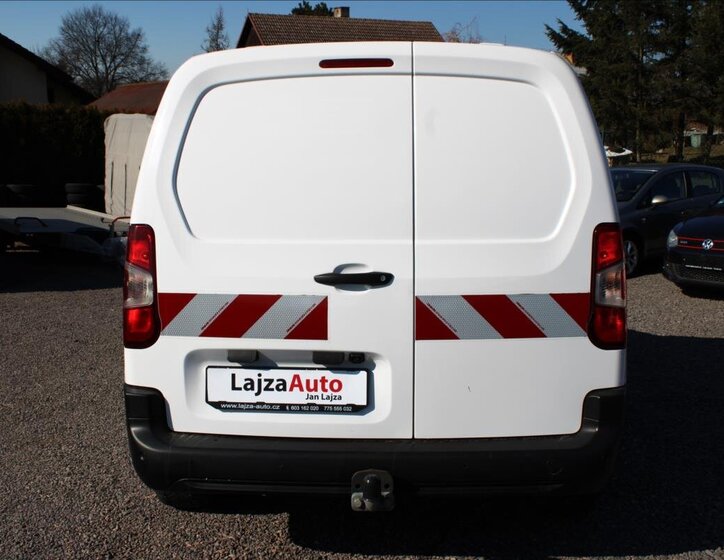 Opel Combo Skříň 1,5 l 96 kw