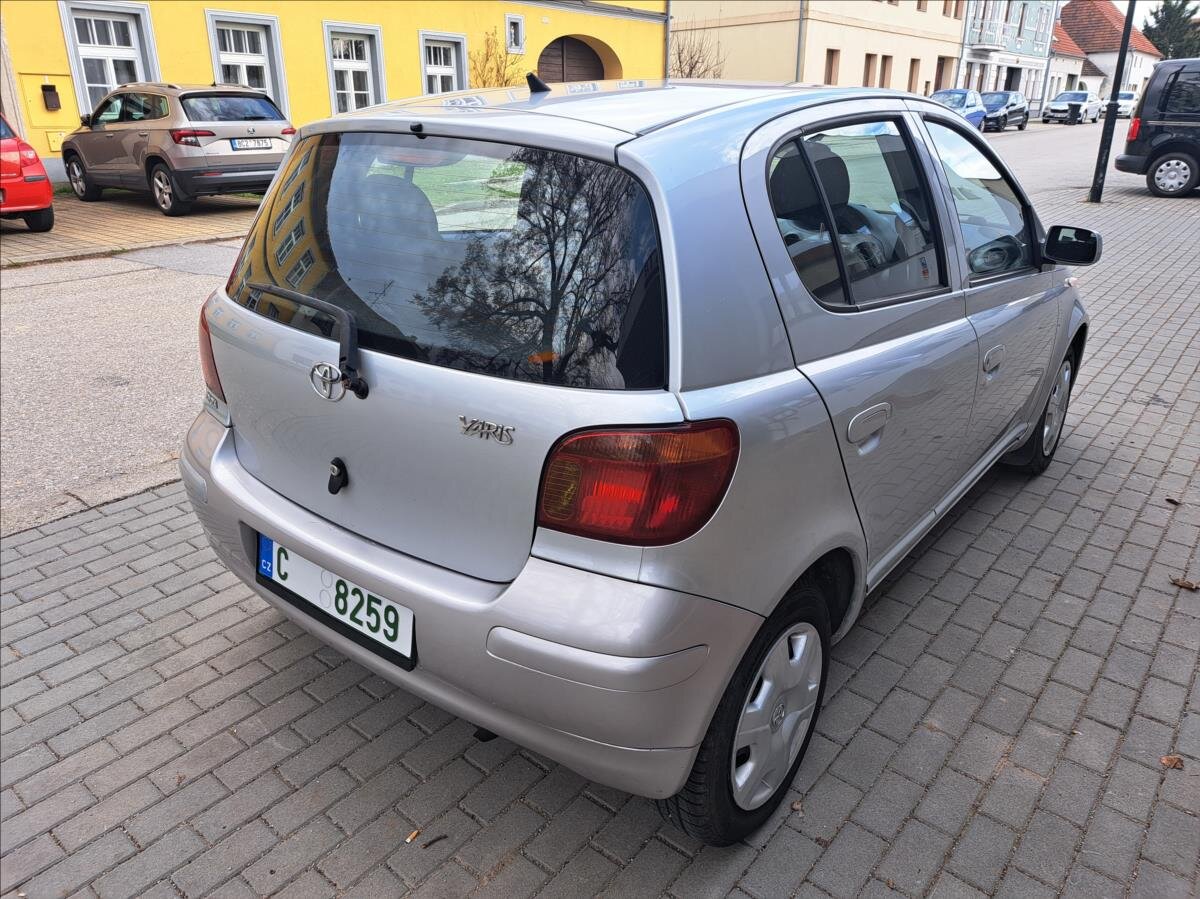 Toyota Yaris Hatchback 1,4 l 55 kw