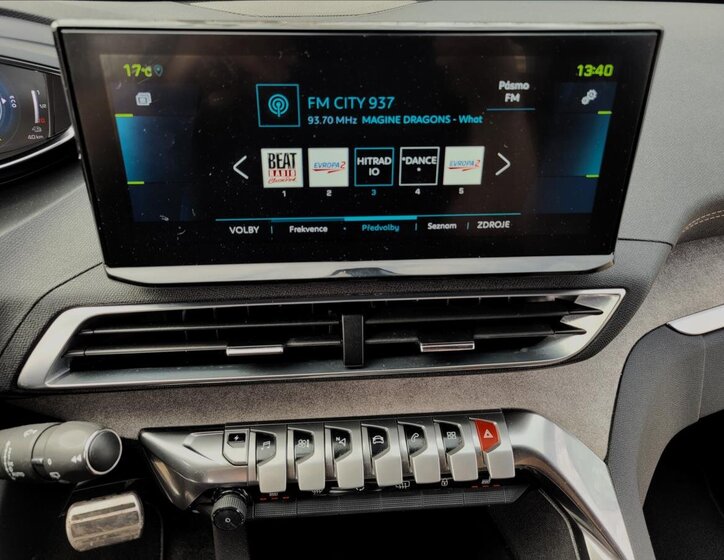 Peugeot 3008 SUV / Terénní 1,6 l 165 kw