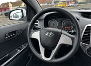 Hyundai i20 15
