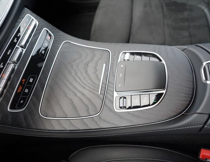 Mercedes-Benz Třídy E Sedan 2,0 l 145 kw